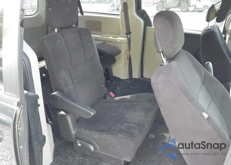 2013 Dodge Grand Caravan Sxt z USA, uszkodzony, nr VIN 2C4RDGCG5DR755573